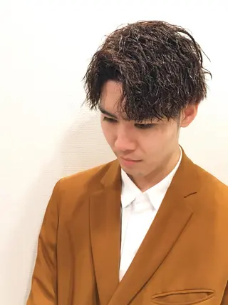 ミディアム ゼロスバーバーショップ所属・予約1000件超 ✨メンズパーマのヘアスタイル