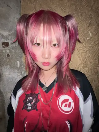 セミロング カラー haco＋所属・圧倒的デザイン力 店長🎨RENAのヘアスタイル