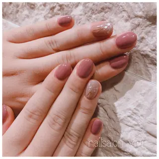 ネイル ＶＩＶＩ nailsalonのネイルデザイン