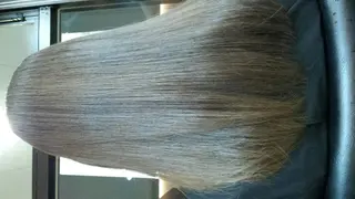 カラー 大久保 隆蔵のヘアスタイル