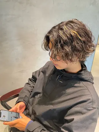 ミディアム カラー パーマ メンズ 🔱メンズパーマ特化 🔱山下和輝のヘアスタイル