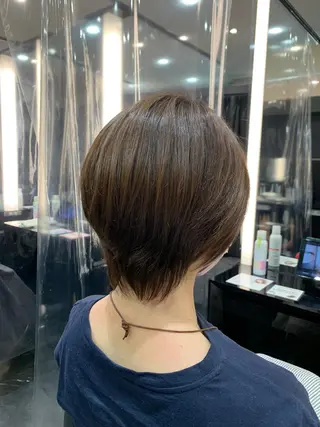 ショート カラー 艶髪/白髪ぼかし ヘッドスパ/大野結菜のヘアスタイル