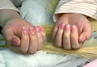 ネイル pink ladyサロン所属・べ にのネイルデザイン