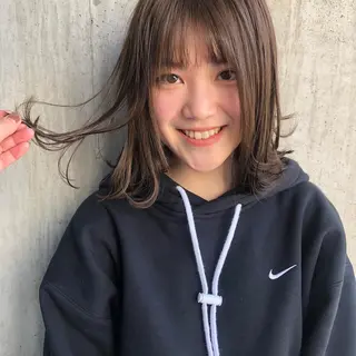 ミディアム Trip 大名🌟 ブリーチなしカラーのヘアスタイル