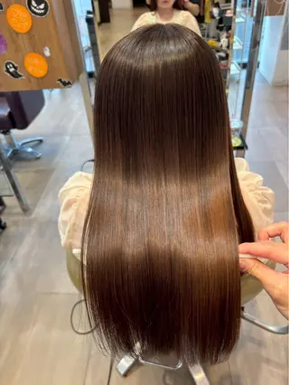 ロング 岩岡 つなみのヘアスタイル