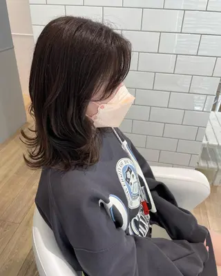 ミディアム カラー パーマ ヘアアレンジ メンズ キッズ ネイル マツエク・マツパ 🫧垢抜けヘア🫧 SHIORIのヘアスタイル