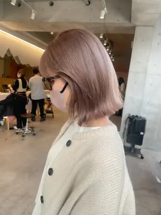 ショート カラー ヘアアレンジ ミニボブ/ブリーチ 🌈MISATOのヘアスタイル