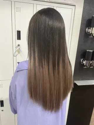 ロング apollo 横浜所属・横浜🦋ハイトーン 🫐シャドウルーツのヘアスタイル