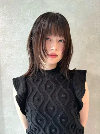 ミディアム カラー 朝の準備が楽になる レイヤー🎀Macoのヘアスタイル