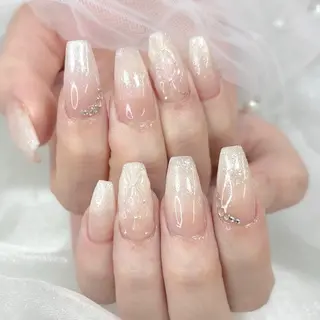 ネイル shiro所属・shiro あやかのネイルデザイン