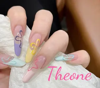 ネイル THE ONE 杉山のネイルデザイン