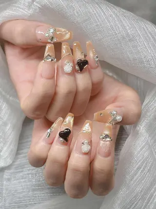 ネイル Lee Nailsのネイルデザイン