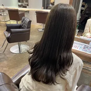 カラー 🍀FERIAあべの あらいことみ🍀のヘアスタイル