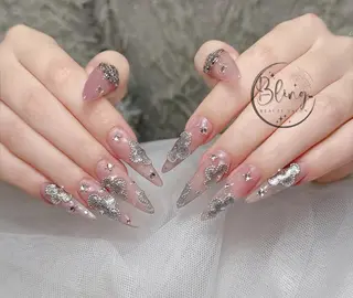 ロング Bling Salonのネイルデザイン