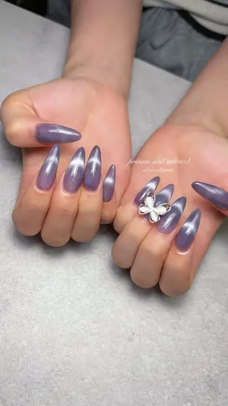 ネイル 関山 志乃のネイルデザイン