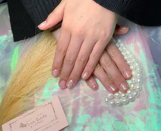 ネイル pink ladyサロン所属・べ にのネイルデザイン