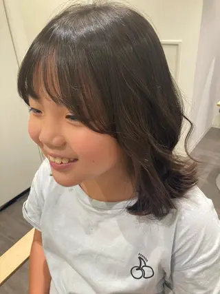 キッズ 🎀carina ハイトーンカラー🎀のヘアスタイル