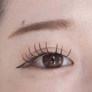 マツエク・マツパ エクシアホワイト高崎所属・塚田 優花のマツエク・マツパデザイン