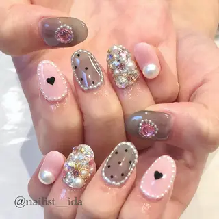 ネイル Arowa 伊田のネイルデザイン