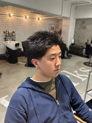 ショート 吉田 彩人のヘアスタイル