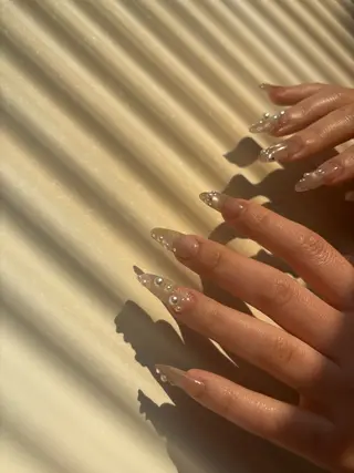 ネイル nailsalon　hue所属・小山 羽奈のネイルデザイン