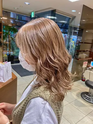 セミロング カラー ブリーチ指名No.1 Daikiのヘアスタイル