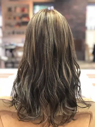 セミロング カラー RUKA 美容院×ネイリストのヘアスタイル