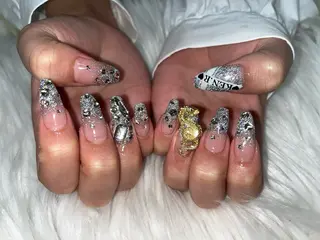 ネイル SOARE🤍 🤍のネイルデザイン