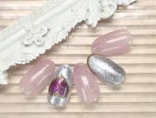 ネイル ビューティーサロン ヘゼリヒのネイルデザイン