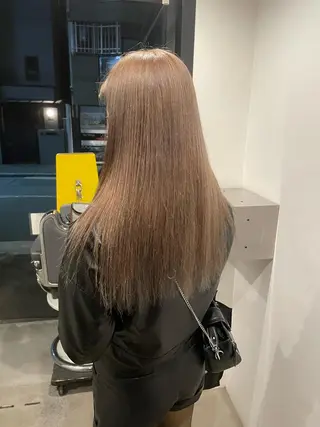 ロング カラー hen所属・心斎橋/レイヤー/ ブリーチ/モエのヘアスタイル