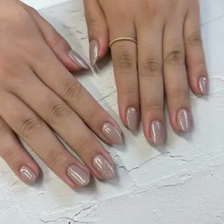 ネイル Nail&Beaut yコルン　SARAのネイルデザイン