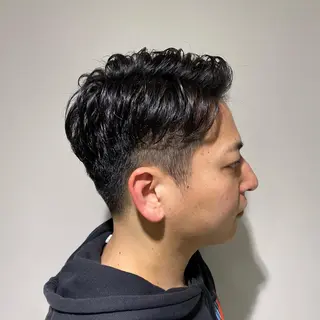 ショート パーマ メンズ 橋本 琉磨のヘアスタイル