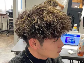カラー パーマ メンズ メンズサロン　アソビ所属・田中公亮/失敗 しないメンズパーマのヘアスタイル