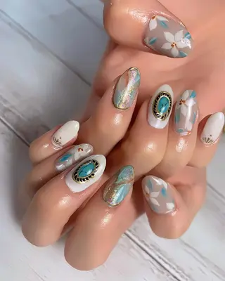 ネイル 菅野 愛花のネイルデザイン