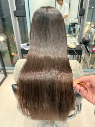 ロング SALOWIN心斎橋Suite店所属・洗っても取れない 髪質改善|OJIROのヘアスタイル