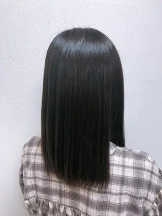 セミロング 阿部 美咲のヘアスタイル