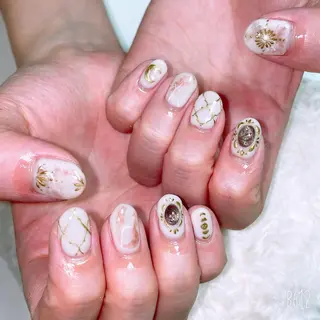 ネイル The Best Beauty受付担当のヘアスタイル