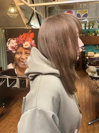 カラー ドアベルヘアリビング所属・加藤志保 🎗️🫧モデル募集のヘアスタイル