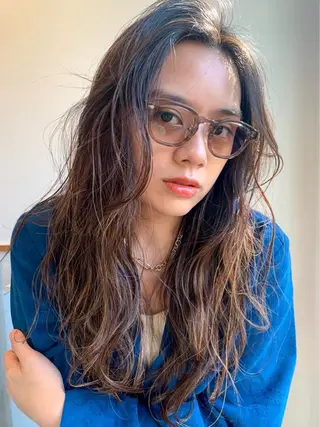 ロング 林 倖生(三軒茶屋)のヘアスタイル