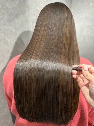 ロング 岩崎 恵実のヘアスタイル