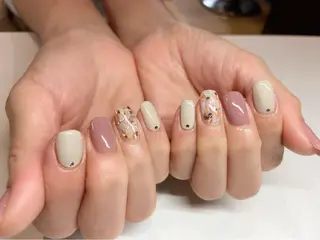 ミディアム nail salon  ADORE所属・Adore nailのネイルデザイン