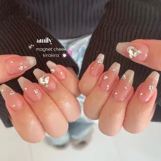 ネイル amily所属・🤍𐙚 ‌˚ YURIKOのネイルデザイン