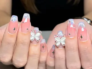 ネイル J&C Nail Salon吉祥寺所属・YU KIのネイルデザイン