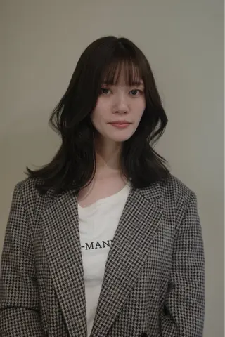 セミロング カラー opus 店長大和 レイヤー/赤み消しのヘアスタイル