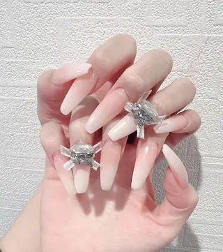 ネイル Luvia Ginza所属・Luvia Ginzaのネイルデザイン