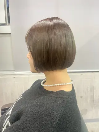 ショート カラー newi赤羽 HINATAのヘアスタイル