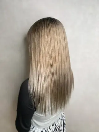 ロング カラー mimiiy梅田 中崎町ハイトーンのヘアスタイル