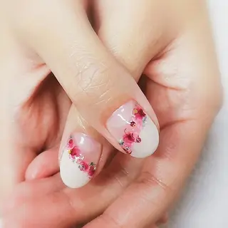 ネイル 柴崎 美幸のネイルデザイン