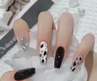 ネイル Chiara 長さだしのネイルデザイン