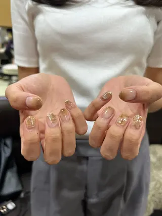 ミディアム 暖色ｶﾗｰ/ﾚｲﾔｰ ｶｯﾄ/Yunaのヘアスタイル